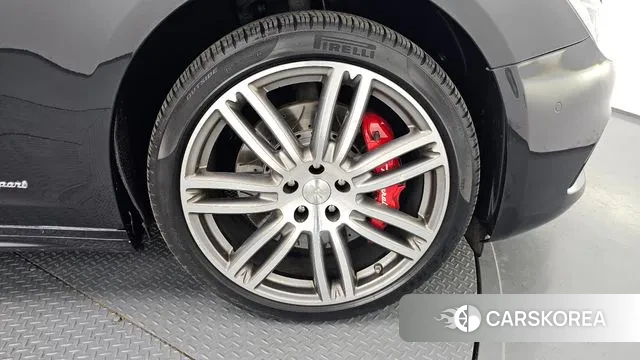 Maserati Ghibli id 3515302 из Кореи 15