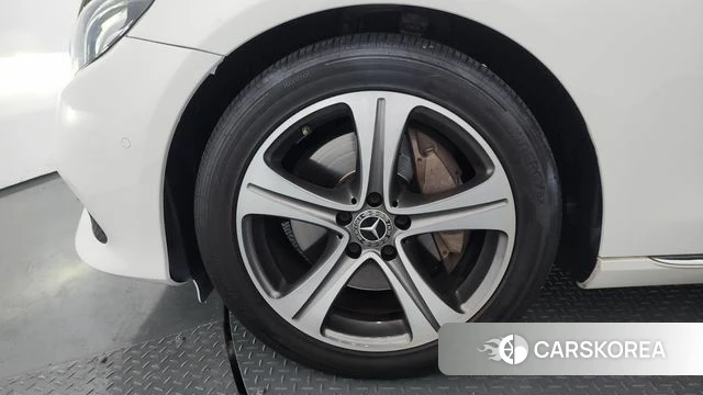 Mercedes-Benz E-Class W213 id 4581772 из Кореи 25