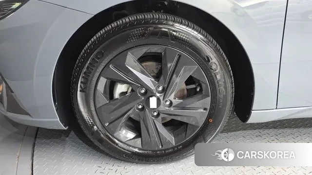 Hyundai Avante Hybrid (CN7) id 3355970 из Кореи 15