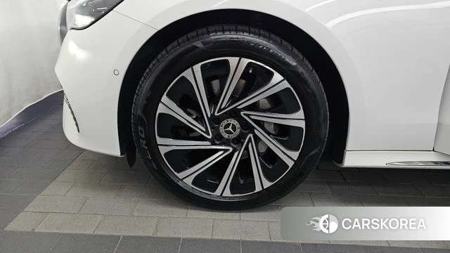 Mercedes-Benz E-Class W214 id 4700839 из Кореи 28