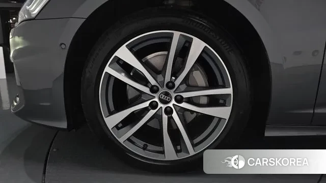 Audi A6 (C8) id 3196024 из Кореи 15