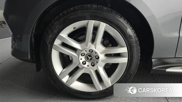 Mercedes-Benz GLE - Class W166 id 4384801 из Кореи 28