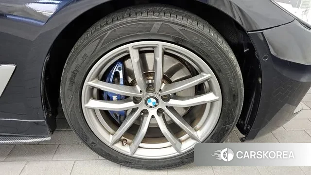 BMW 5 Series (G30) id 3380201 из Кореи 15