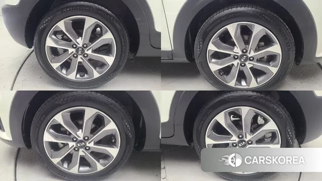 Kia Stonic id 2971546 из Кореи 15