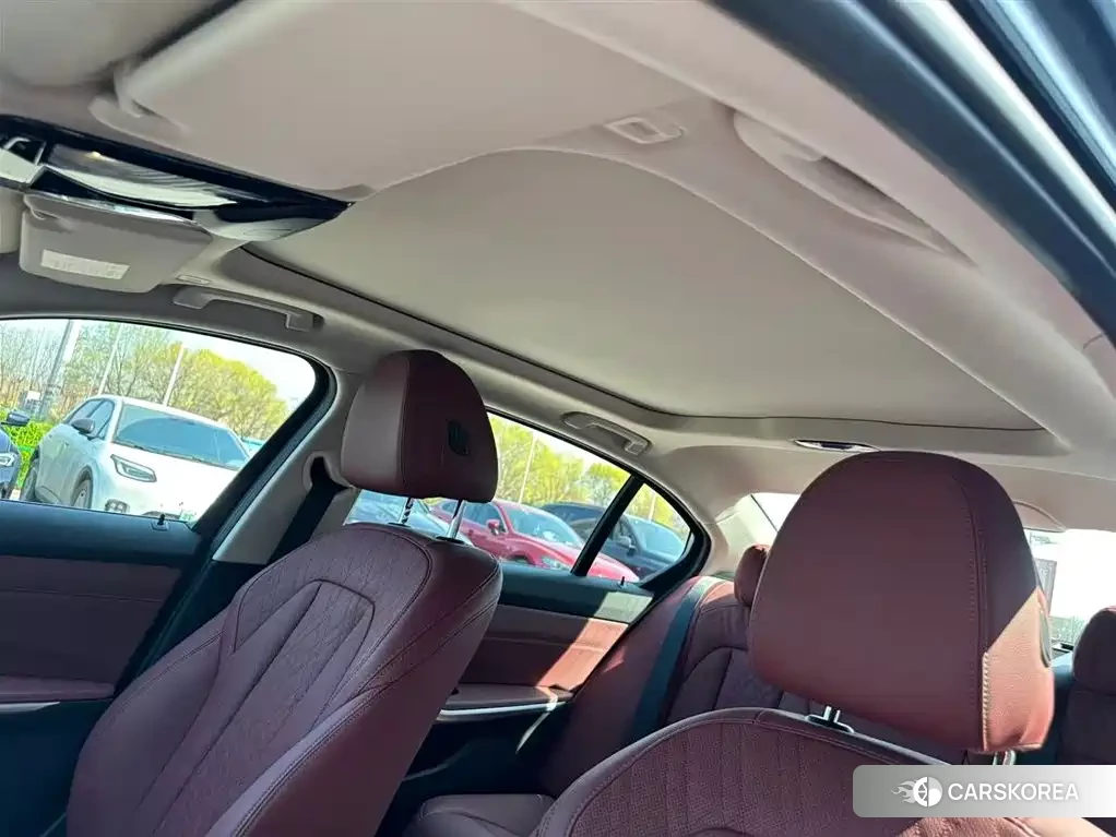 BMW 3 series id 4589182 из Китая 13