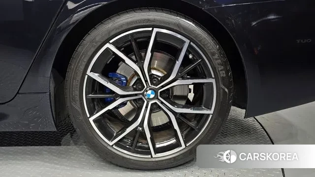 BMW 5 Series (G30) id 3701571 из Кореи 15