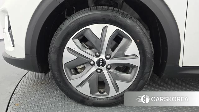 Kia Niro Plus id 4444032 из Кореи 27