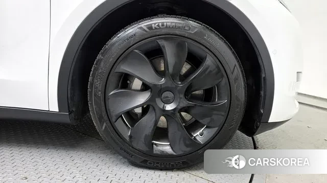 Tesla Model Y id 3053942 из Кореи 15