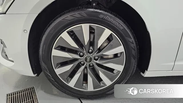 Audi A6 (C8) id 3237688 из Кореи 15