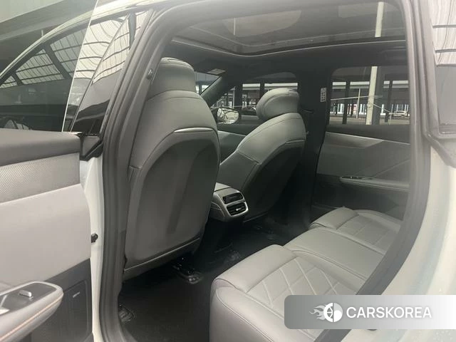Dark blue car Dark blue S05 id 4235733 из Китая 14
