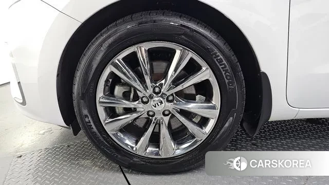 Kia The New Carnival id 3779077 из Кореи 15