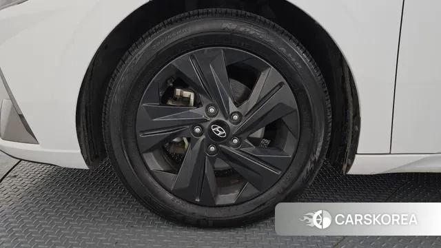 Hyundai Avante (CN7) id 3508380 из Кореи 15