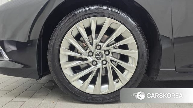 Lexus ES300h 7th generation id 4785689 из Кореи 15