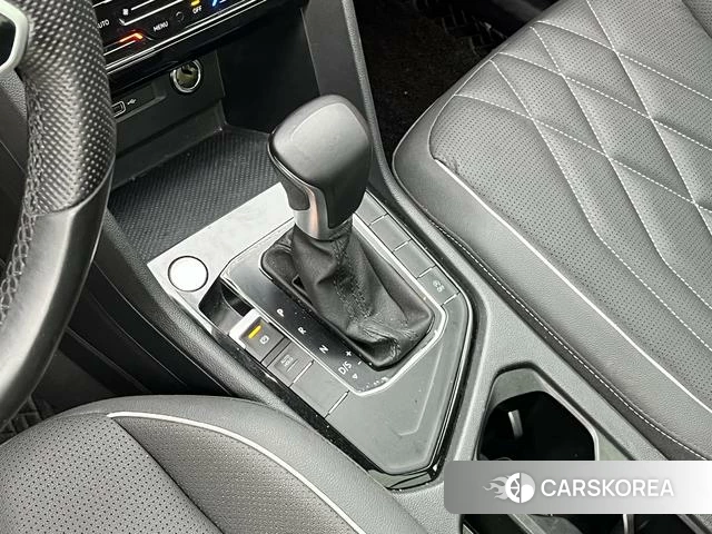Volkswagen Tiguan L id 4392040 из Китая 23