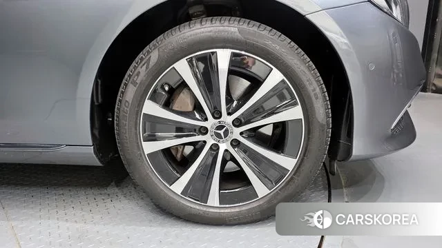 Mercedes-Benz E-Class W213 id 2981078 из Кореи 15