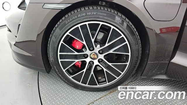 Porsche Taycan id 2700709 из Кореи 15