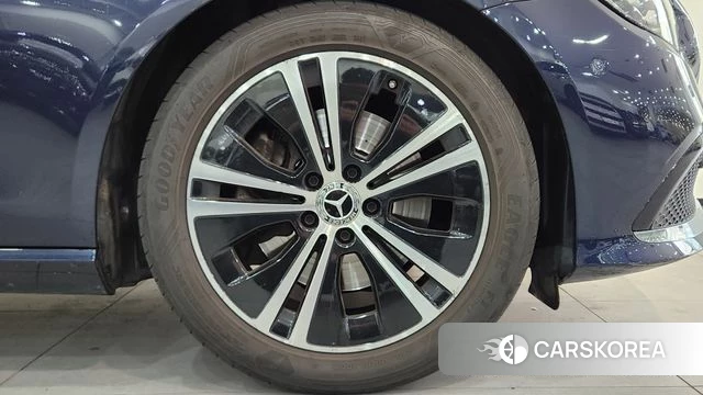 Mercedes-Benz E-Class W213 id 4409575 из Кореи 15
