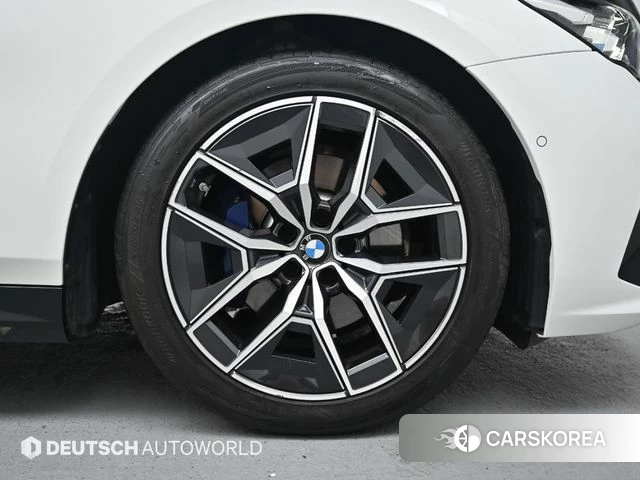 BMW 5 Series (G60) id 4623645 из Кореи 15
