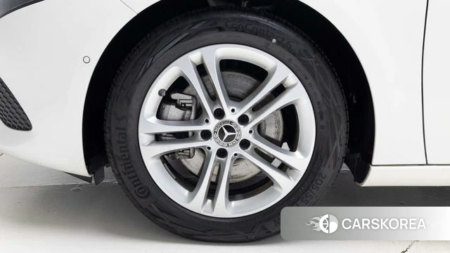 Mercedes-Benz A-Class W177 id 4505435 из Кореи 15