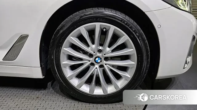 BMW 5 Series (G30) id 2931571 из Кореи 15