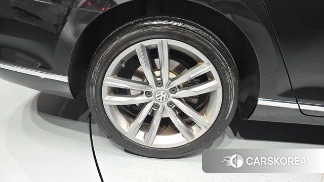 Volkswagen Passat GT (B8) id 4543707 из Кореи 15