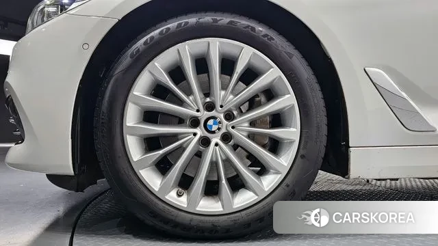 BMW 5 Series (G30) id 2976800 из Кореи 15