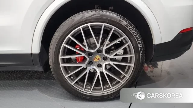 Porsche Cayenne (PO536) id 3318770 из Кореи 15