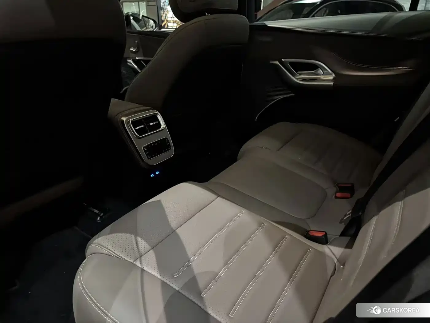 Mercedes-Benz GLC 2026 Черный из Китая, фото 5