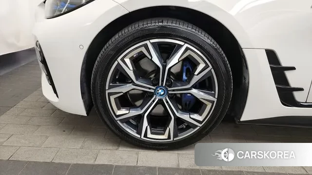 BMW i4 id 3664323 из Кореи 15