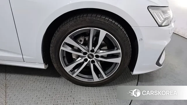 Audi A6 (C8) id 3431871 из Кореи 15