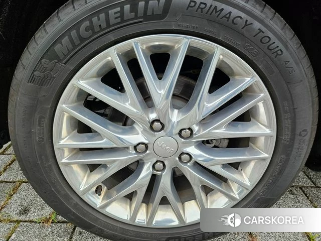 Jeep Grand Cherokee id 4596125 из Кореи 15