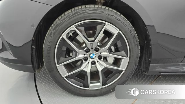 BMW 5 Series (G60) id 4528078 из Кореи 30