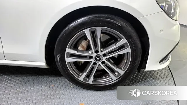 Mercedes-Benz E-Class W213 id 3508402 из Кореи 15