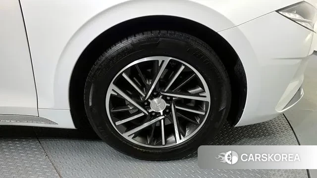 Hyundai The New Grandeur IG id 3453275 из Кореи 15