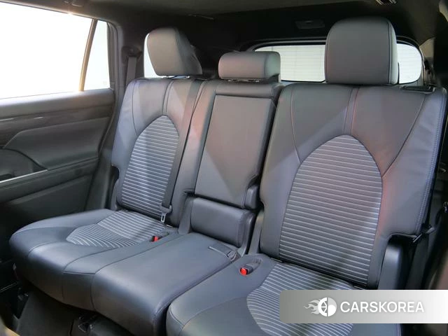 Toyota Crown Lufang id 4220689 из Китая 16