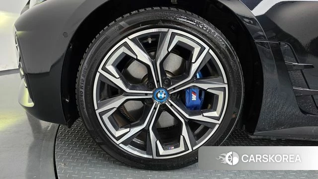 BMW i4 id 4692165 из Кореи 32