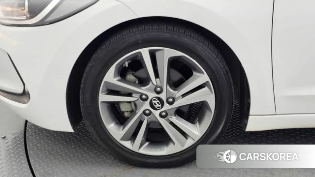 Hyundai Avante AD id 4384833 из Кореи 25