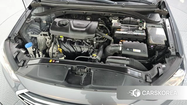 Hyundai Avante AD id 4672705 из Кореи 29