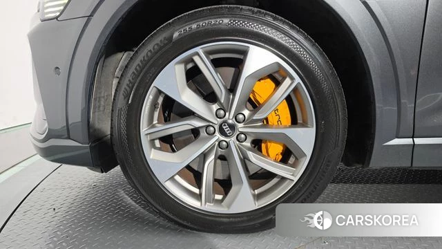 Audi e-Tron id 4835756 из Кореи 29