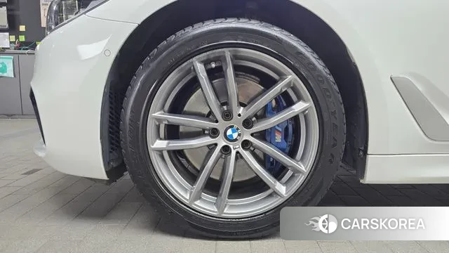 BMW 5 Series (G30) id 3455278 из Кореи 15