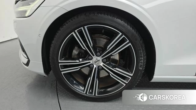 Volvo S60 3rd generation id 4356550 из Кореи 15