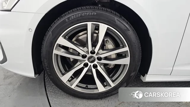 Audi A6 (C8) id 3591664 из Кореи 15