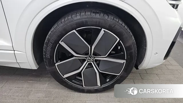 Volkswagen Touareg 3rd generation id 3580651 из Кореи 15