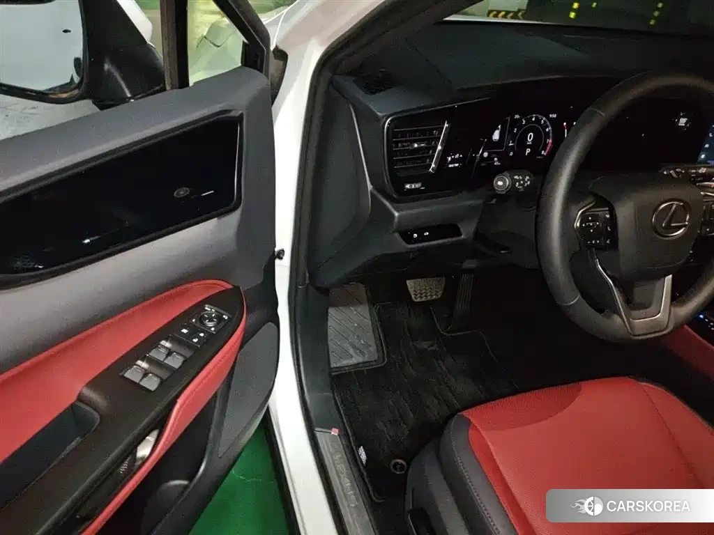 Lexus NX id 4538642 из Китая 16