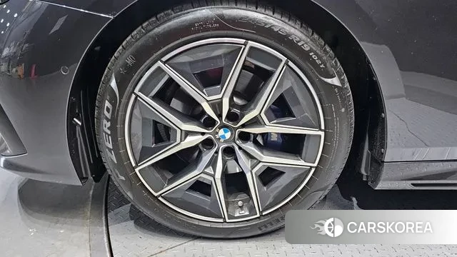 BMW 5 Series (G60) id 3776095 из Кореи 15