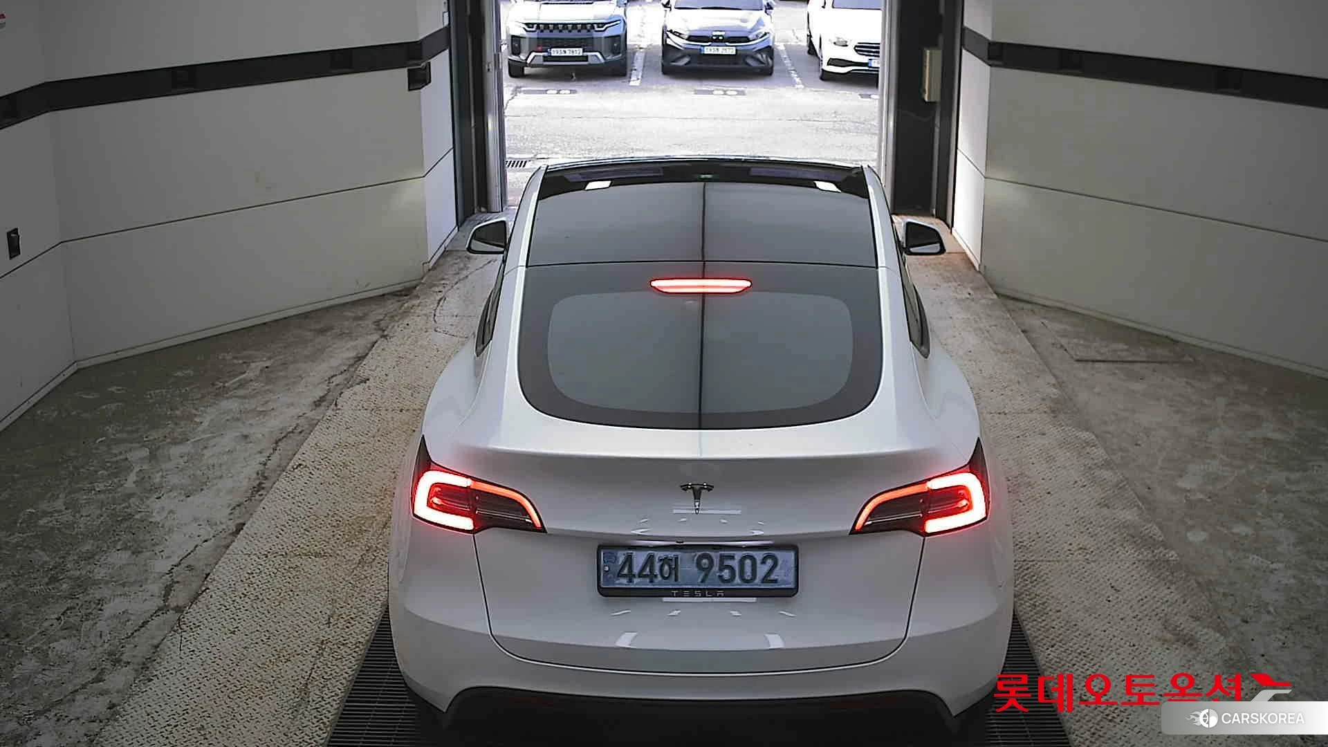 Tesla Model Y RWD id 4902616 из Кореи 32