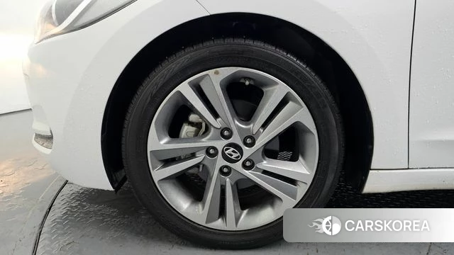 Hyundai Avante AD id 3808187 из Кореи 15