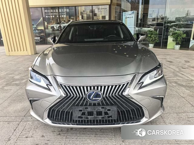 Lexus ES id 4259218 из Китая 11