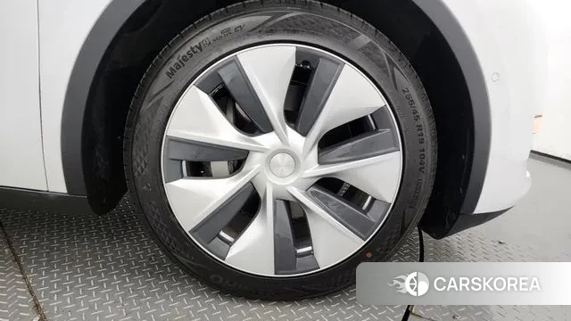 Tesla Model Y id 3059503 из Кореи 15