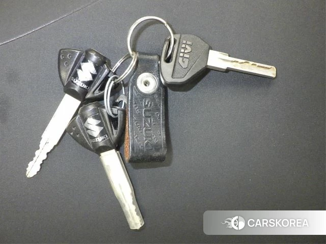 Suzuki V-STROM 650 XT id 3947166 из Японии 28